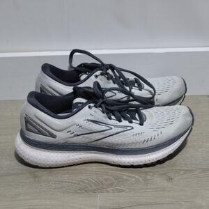 Brooks Woman's Glycerin 19 Gray and Black Running shoes Size 7.5